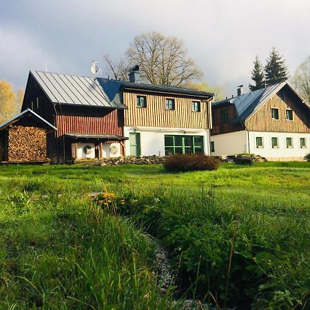 Chata Rozhlas Železná Ruda Buitenkant foto