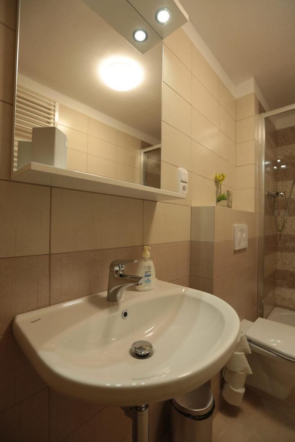 Chata Rozhlas Železná Ruda Buitenkant foto