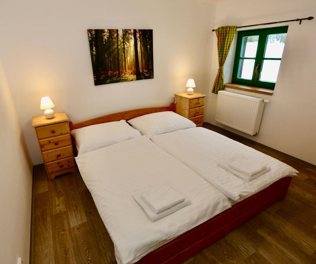 Chata Rozhlas Železná Ruda Buitenkant foto
